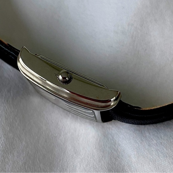 ⭐️HOST PICK⭐️ Bulova Wristwatch - Picture 7 of 9